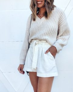 jaime shrayber wearing topshop oversized sweater with paperbag shorts