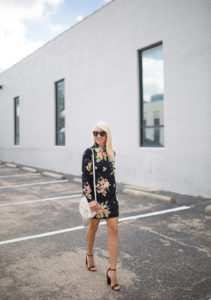 long sleeved floral dress / flowers and long sleeves / floral dresses / open toe sandals /