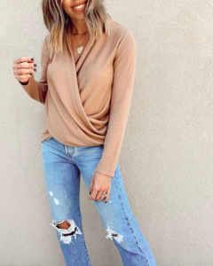 fashion blogger wearing nordstrom 1.state cozy knit top in wild oak