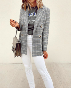 fashion blogger wearing topshop plaid double breasted blazer