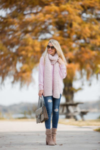 blush scarf chunky pink scarf blush oversized sweater distressed jeans suede boots