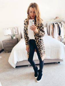 fashion blogger wearing leopard animal print fall cardigan with leggings