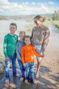 jaime shrayber and kids wearing abercrombie long sleeve tee with classic jeans