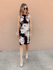 dallas fashion blogger wearing calvin klein floral print sheath dress