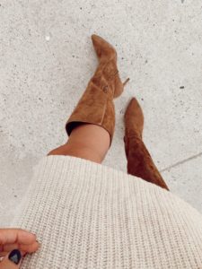 fashion blogger wearing nine west fivera pointy toe boots