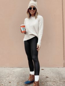 how to style faux black leather leggings with duck boots for winter