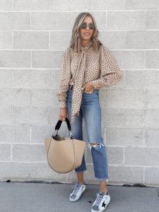 how to mix polka dot and leopard print neutral outfit
