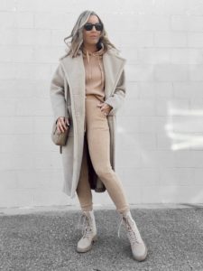 cute neutral skinny joggers with matching sweatshirt outfit